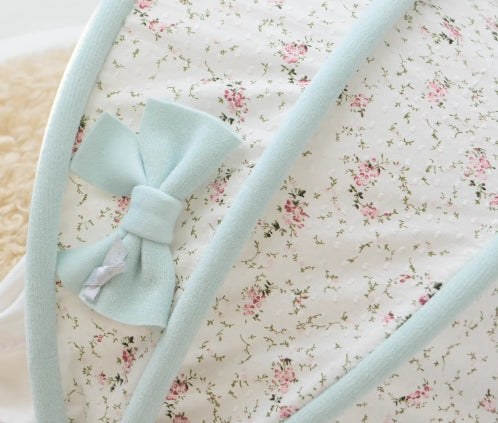 PetMan Vintage Countryside Tiffany Blue Pet Warmth, Detachable Washable Bed
