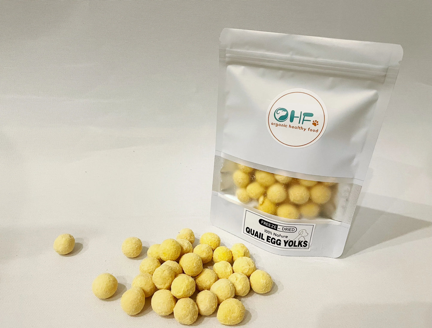 Premium Freeze-Dried Pet Food: Chicken Heart, Neck, Green Lipped Mussels, & Egg Yolk Flavors