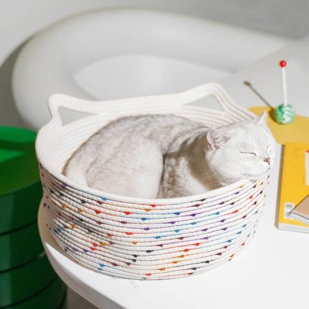 Zeze Nature White Kitted Scratch-Resistant Basket Dog & Cat Bed