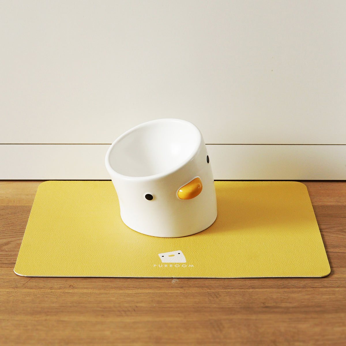 Ceramic Elevated Chick Cat Bowl, 12 Degree Angle