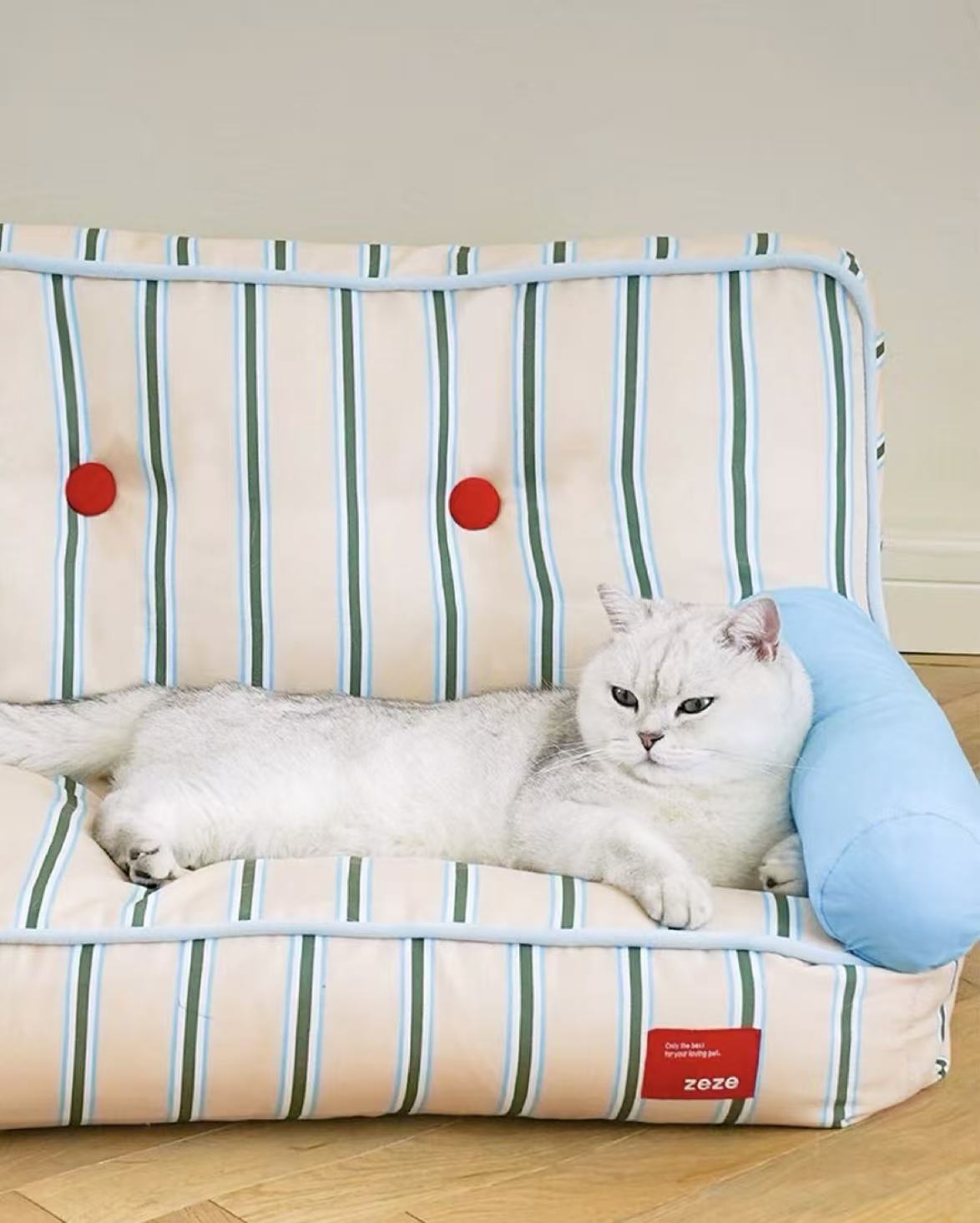 ZEZE Pet Sofa Bed for Dogs & Cats | Luxury Striped Couch with Bolster Pillows | Small Dog & Cat Furniture (Supports up to 33 lbs)